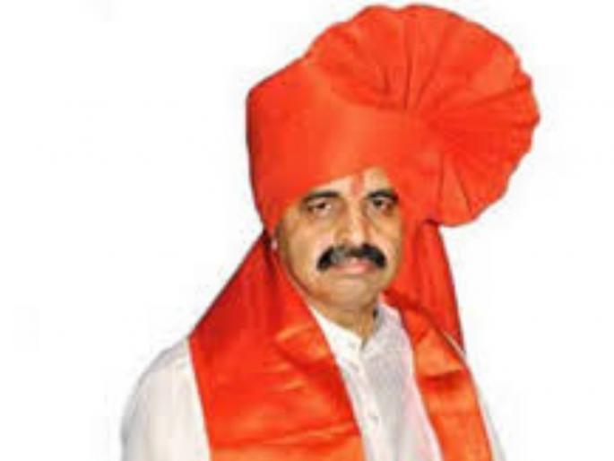 Milind Ekbote refuses to appear before Koregaon Bhima Inquiry Commission | कोरेगाव भीमा चौकशी आयोगासमोर येण्यास मिलिंद एकबोटेंचा नकार