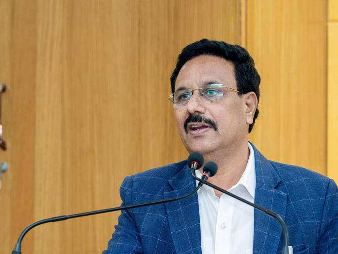 Compulsion of Hindi means encroachment on Marathi language; Opinion of Sahitya Mahamandal President Milind Joshi | हिंदीची सक्ती म्हणजे  मराठी भाषेवरचे अतिक्रमण; साहित्य महामंडळाच्या अध्यक्षांचे मत