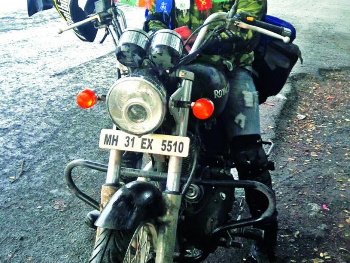 Milind Meshram traveling from Nagpur to Shivneri by two wheeler! | छत्रपती शिवरायांचा असाही एक मावळा! नागपूर ते शिवनेरी दुचाकी प्रवास करतोय मिलिंद! Milind Meshram traveling from Nagpur to Shivneri by two wheeler! | छत्रपती शिवरायांचा असाही एक मावळा! नागपूर ते शिवनेरी दुचाकी प्रवास करतोय मिलिंद!