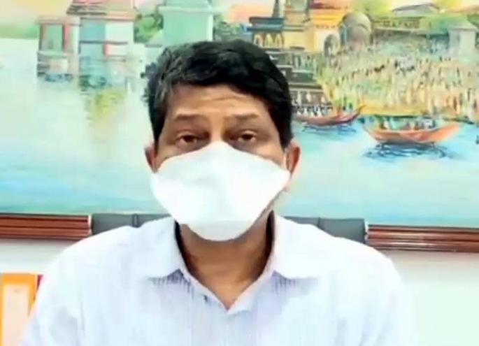 The District Collector of Solapur received a phone call at 4 am; Find out exactly what happened | सोलापूरच्या जिल्हाधिकाऱ्यांना पहाटे चार वाजता आला फोन; पुढे काय झालं वाचा बातमी The District Collector of Solapur received a phone call at 4 am; Find out exactly what happened | सोलापूरच्या जिल्हाधिकाऱ्यांना पहाटे चार वाजता आला फोन; पुढे काय झालं वाचा बातमी