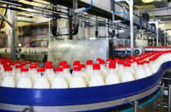 Problems with private firms giving milk price hike | दूध दरवाढ देणे खासगी संस्थांसाठी अडचणीचे ठरणार Problems with private firms giving milk price hike | दूध दरवाढ देणे खासगी संस्थांसाठी अडचणीचे ठरणार