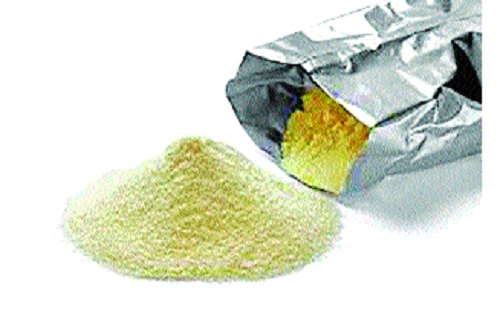  Two million tons of milk powder fall in the country: 40 lakh liters of milk per day in addition to the state | देशात दोन लाख टन दूध पावडर पडून : राज्यात रोज ४० लाख लिटर दूध अतिरिक्त