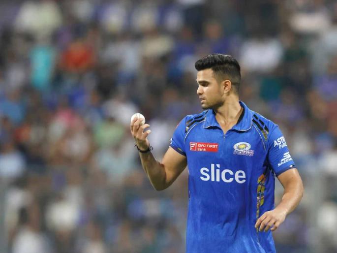 IPL 2024, MI vs LSG Live Marathi : Arjun Tendulkar leaves field with suspected injury after Nicholas Pooran onslaught  | निकोलस पूरनने दोन खणखणीत सिक्स खेचले, अर्जुन तेंडुलकरने मैदान सोडले; नेमके काय घडले?