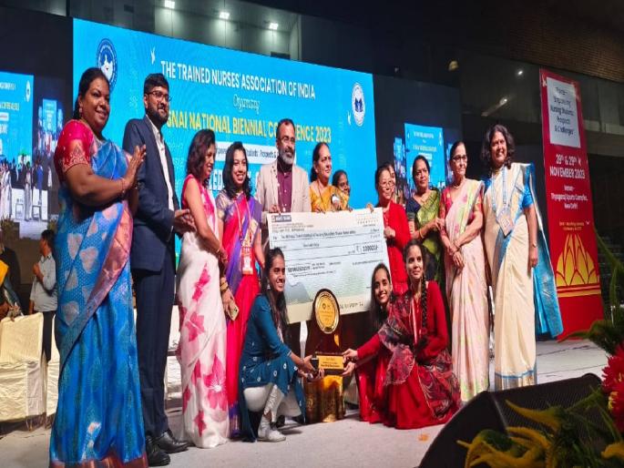 Meenatai Thackeray Nursing Training Institute won the 'Outstanding Student Nurses Association' Award in thane | कै.मीनाताई ठाकरे परिचर्या प्रशिक्षण संस्था 'उत्कृष्ट स्टुडंट नर्सेस असोसिएशन' पुरस्काराची मानकरी Meenatai Thackeray Nursing Training Institute won the 'Outstanding Student Nurses Association' Award in thane | कै.मीनाताई ठाकरे परिचर्या प्रशिक्षण संस्था 'उत्कृष्ट स्टुडंट नर्सेस असोसिएशन' पुरस्काराची मानकरी
