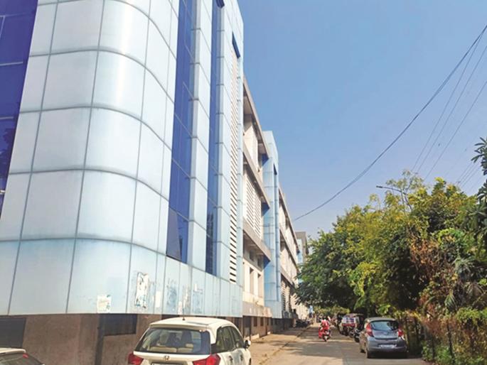 Was the construction of Chhatrapati Sambhajinagar District Hospital done in a dream? There is no space for 'MRI', 'Cathlab'! | छत्रपती संभाजीनगरचे जिल्हा रुग्णालय झोपेत बांधले का? ‘MRI’,‘कॅथलॅब’साठी जागाच नाही! Was the construction of Chhatrapati Sambhajinagar District Hospital done in a dream? There is no space for 'MRI', 'Cathlab'! | छत्रपती संभाजीनगरचे जिल्हा रुग्णालय झोपेत बांधले का? ‘MRI’,‘कॅथलॅब’साठी जागाच नाही!