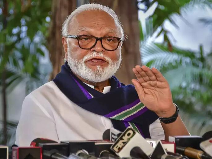 political fight will stop after Baramati election ends says Chhagan Bhujbal | बारामतीची निवडणूक संपल्याने कलगी-तुरा थांबेल, गोडसेंच्या पाठीशी राष्ट्रवादी - छगन भुजबळ  political fight will stop after Baramati election ends says Chhagan Bhujbal | बारामतीची निवडणूक संपल्याने कलगी-तुरा थांबेल, गोडसेंच्या पाठीशी राष्ट्रवादी - छगन भुजबळ