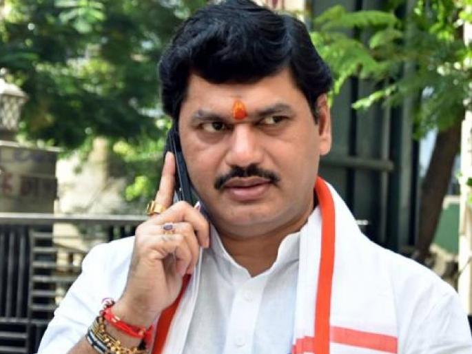 Suresh Dhas claims Rs 300 crore scam by Munde; Demands resignation at least for a few days | मुंडेंकडून ३०० कोटींचा घोटाळा, सुरेश धस यांचा दावा; थोड्या दिवसांपुरता तरी राजीनामा देण्याची मागणी Suresh Dhas claims Rs 300 crore scam by Munde; Demands resignation at least for a few days | मुंडेंकडून ३०० कोटींचा घोटाळा, सुरेश धस यांचा दावा; थोड्या दिवसांपुरता तरी राजीनामा देण्याची मागणी