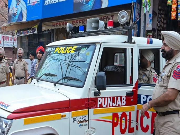 punjab local government minister escort vehicle attacked punjab police arrests four | मंत्र्यांच्या एस्कॉर्ट वाहनावर हल्ला, चार मद्यधुंद तरुणांना पोलिसांनी केली अटक! punjab local government minister escort vehicle attacked punjab police arrests four | मंत्र्यांच्या एस्कॉर्ट वाहनावर हल्ला, चार मद्यधुंद तरुणांना पोलिसांनी केली अटक!