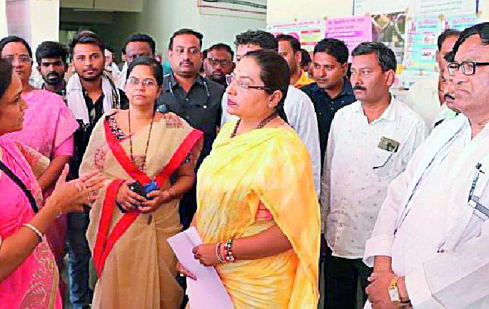 Public service is more important than the loudspeaker politics says yashomati thakur | भोंग्यापेक्षा जनतेची सेवा महत्त्वाची, हे यांना कधी कळणार? यशोमती ठाकूर Public service is more important than the loudspeaker politics says yashomati thakur | भोंग्यापेक्षा जनतेची सेवा महत्त्वाची, हे यांना कधी कळणार? यशोमती ठाकूर