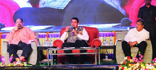 Deposit: Rs. 1,600 crores of rupees have been deposited on the account: Chief Minister | कर्जमाफीचे साडेसहा हजार कोटी रुपये खात्यावर जमा : मुख्यमंत्री Deposit: Rs. 1,600 crores of rupees have been deposited on the account: Chief Minister | कर्जमाफीचे साडेसहा हजार कोटी रुपये खात्यावर जमा : मुख्यमंत्री