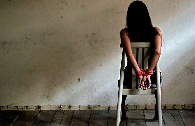 Kidnapped by friend's brother: Detained for two days | मैत्रिणीच्या भावाने केले अपहरण : दोन दिवस डांबून ठेवले Kidnapped by friend's brother: Detained for two days | मैत्रिणीच्या भावाने केले अपहरण : दोन दिवस डांबून ठेवले