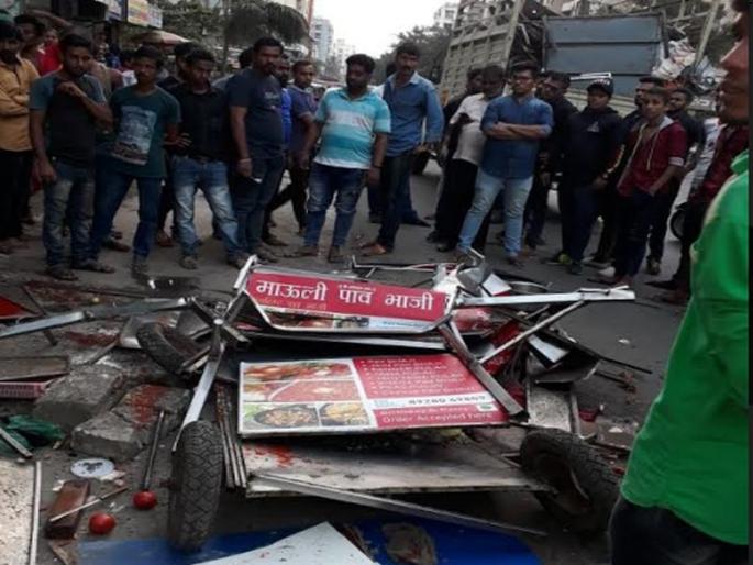 Shiv Sena's allegation that action is being taken against Marathi Hawkers | पालिकेच्या ‘माऊली’वरील कारवाईमुळे भाषिक वाद पेटला, मराठी फेरीवाल्यांवरच कारवाई होत असल्याचा शिवसेनेचा आरोप