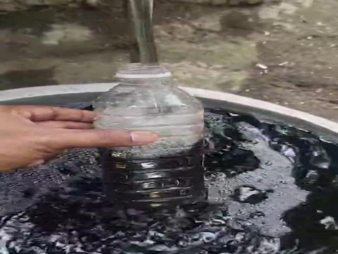 Sewer water from municipal tap in Pali village of Bhayandar; Citizens troubled by dirty sewer water | भाईंदरच्या पाली गावात महापालिकेच्या नळातून गटाराचे पाणी; गटाराच्या घाण पाण्याने नागरिक त्रस्त 