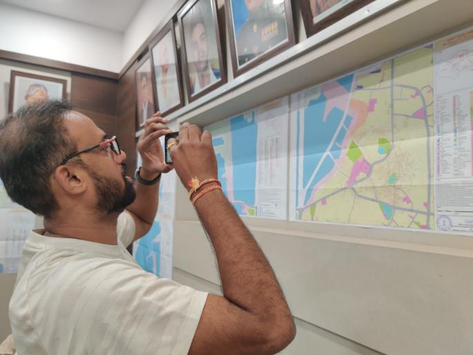 Finally after 6 years the draft revised development plan of Mira Bhayander city was released | Mira Bhayander : अखेर ६ वर्षांनी प्रसिद्ध झाला मीरा भाईंदर शहराचा प्रारूप सुधारित विकास आराखडा Finally after 6 years the draft revised development plan of Mira Bhayander city was released | Mira Bhayander : अखेर ६ वर्षांनी प्रसिद्ध झाला मीरा भाईंदर शहराचा प्रारूप सुधारित विकास आराखडा