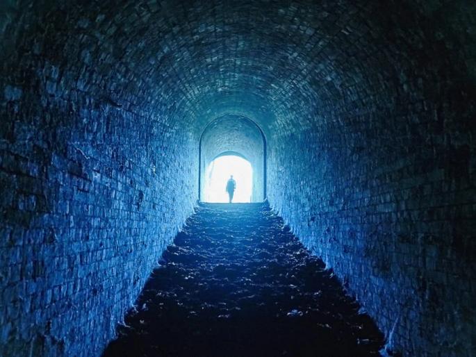 miracle man who passed away and came back to life shares experience with doctors truth about white light | डॉक्टर हादरले! मृत घोषित व्यक्ती अचानक उठून बसली; मृत्यूनंतर काय काय घडले हेही सांगितले अन्... miracle man who passed away and came back to life shares experience with doctors truth about white light | डॉक्टर हादरले! मृत घोषित व्यक्ती अचानक उठून बसली; मृत्यूनंतर काय काय घडले हेही सांगितले अन्...