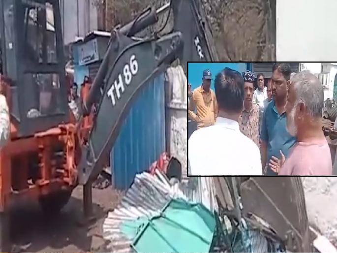 Officer beaten up while removing encroachments in Miraj, action was underway without police protection | Sangli: मिरजेत अतिक्रमण हटवताना अधिकाऱ्यास मारहाण, संशयित झाला पसार Officer beaten up while removing encroachments in Miraj, action was underway without police protection | Sangli: मिरजेत अतिक्रमण हटवताना अधिकाऱ्यास मारहाण, संशयित झाला पसार