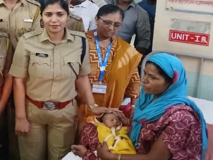 DNA samples of mother and baby stolen from Miraj Civil match, lab report received | मिरज सिव्हिलमधून चोरलेल्या बाळ-मातेचे डीएनए नमुने जुळले, प्रयोगशाळा अहवाल प्राप्त DNA samples of mother and baby stolen from Miraj Civil match, lab report received | मिरज सिव्हिलमधून चोरलेल्या बाळ-मातेचे डीएनए नमुने जुळले, प्रयोगशाळा अहवाल प्राप्त