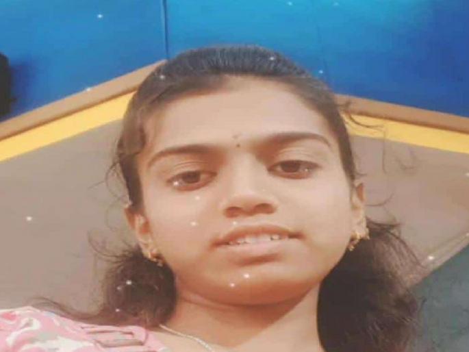 Tired of being teased a college girl ended her life in miraj sangli | Sangli: छेडछाडीला कंटाळून महाविद्यालयीन तरुणीने संपवले जीवन, गुन्हा दाखल होताच तरुण फरार