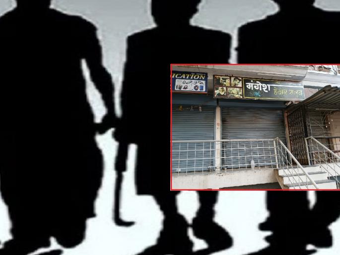 Koyta gang stormed into the shop and attacked the youth in Miraj, terrorized with weapons | Sangli: मिरजेत कोयता गँगचा दुकानात घुसून तरुणावर हल्ला, हत्यारे नाचवत दहशत