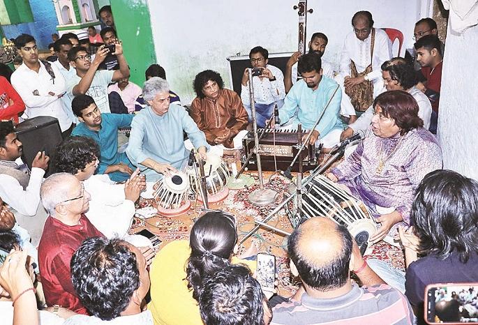 Mirage singing, play music | मिरजेत गायन, वादनाने संगीत सभेची सांगता