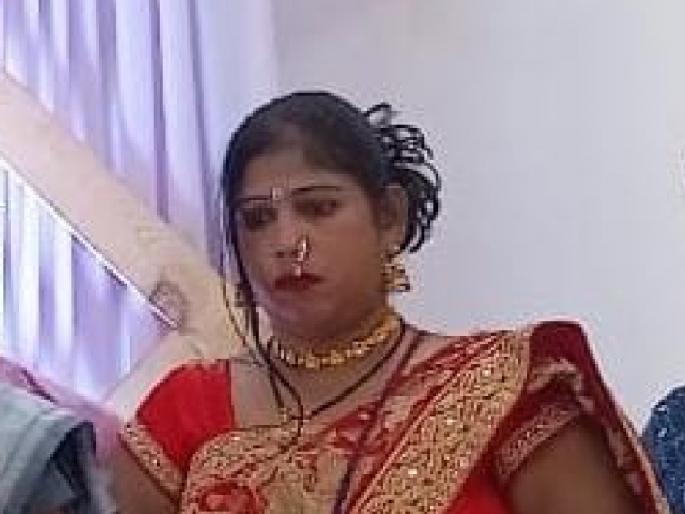 A new fund of fraud, Three and a half lakh looted jewelery by marrying a young woman in miraj | Crime News miraj: फसवणुकीचा नवा फंडा; तरुणीचे लग्न लावून साडेतीन लाखांचे दागिने लुटले A new fund of fraud, Three and a half lakh looted jewelery by marrying a young woman in miraj | Crime News miraj: फसवणुकीचा नवा फंडा; तरुणीचे लग्न लावून साडेतीन लाखांचे दागिने लुटले