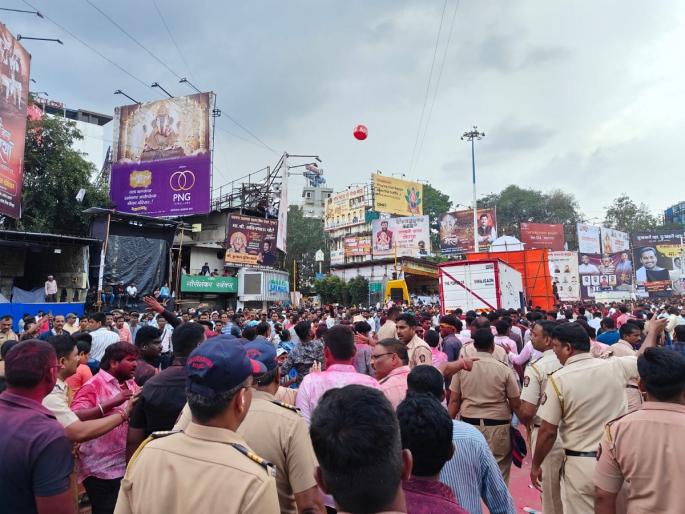 Pune Police is responsible for the delay in the procession, allegation of Mandal workers | Pune: मिरवणुकीला विलंब हाेण्यास पुणे पाेलिसच जबाबदार, मंडळांच्या कार्यकर्त्यांचा आराेप Pune Police is responsible for the delay in the procession, allegation of Mandal workers | Pune: मिरवणुकीला विलंब हाेण्यास पुणे पाेलिसच जबाबदार, मंडळांच्या कार्यकर्त्यांचा आराेप