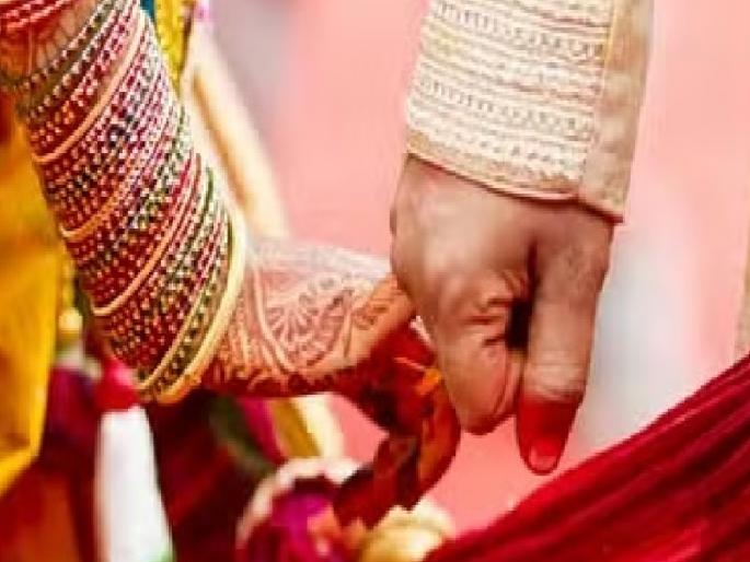 One cheated of Rs 98 lakhs by promising marriage in Chiplun, Crime against four including three women | Ratnagiri: लग्नाचे आमिष दाखवून एकाची ९८ लाखांची फसवणूक; तीन महिलांसह चौघांवर गुन्हा One cheated of Rs 98 lakhs by promising marriage in Chiplun, Crime against four including three women | Ratnagiri: लग्नाचे आमिष दाखवून एकाची ९८ लाखांची फसवणूक; तीन महिलांसह चौघांवर गुन्हा