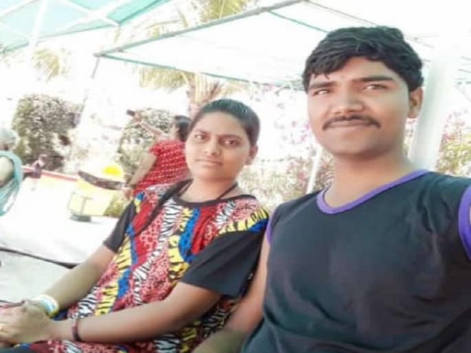 'Chandarani I am coming to you'; husband's suicide by updating status on whatsapp | 'चंदाराणी मी तुझ्याकडे येतोय';पत्नी विरहात स्टेट्स अपडेट करत पतीची आत्महत्या 'Chandarani I am coming to you'; husband's suicide by updating status on whatsapp | 'चंदाराणी मी तुझ्याकडे येतोय';पत्नी विरहात स्टेट्स अपडेट करत पतीची आत्महत्या