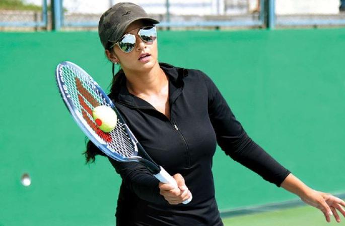 Sania Mirza’s Message to Trolls Deserves Attention | देशभक्ती तुमच्याकडून शिकण्याची आवश्यकता नाही, सानिया मिर्झानं नेटकऱ्यांना खडसावलं Sania Mirza’s Message to Trolls Deserves Attention | देशभक्ती तुमच्याकडून शिकण्याची आवश्यकता नाही, सानिया मिर्झानं नेटकऱ्यांना खडसावलं