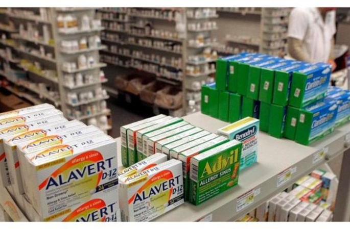 Raid on illegal sale of miscarriage drugs in Nagpur | नागपुरात गर्भपातावरील औषधांच्या अवैध विक्रीवर धाड Raid on illegal sale of miscarriage drugs in Nagpur | नागपुरात गर्भपातावरील औषधांच्या अवैध विक्रीवर धाड