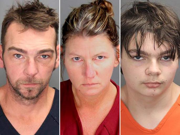 michigan shooting parents responsible if school going child had pistol | शाळकरी मुलाहाती बंदूक, हा पालकांचा दोष? michigan shooting parents responsible if school going child had pistol | शाळकरी मुलाहाती बंदूक, हा पालकांचा दोष?