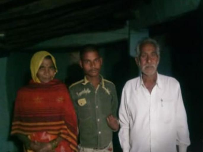 The deceased boy returned home after three years | मृत समजून वर्षश्राद्ध घातलेला मुलगा तीन वर्षांनी परतला घरी