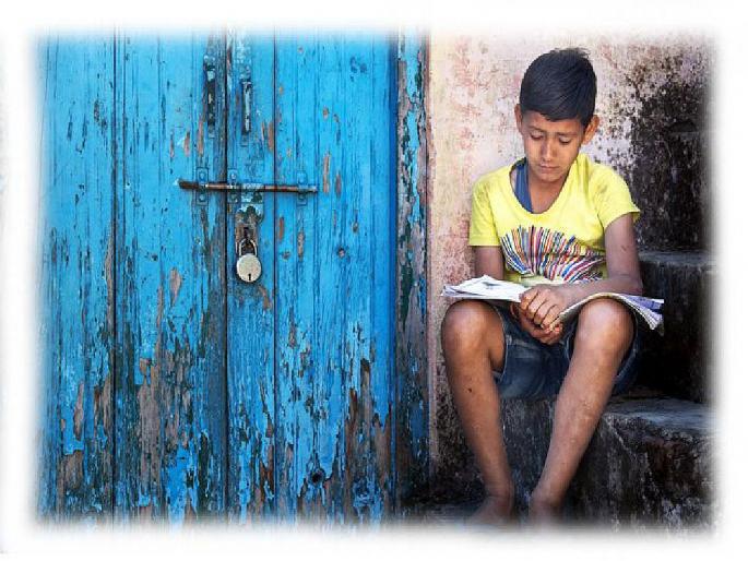 Department of Education's 'Mission Zero Dropout' campaign to bring irregular and migrant children into the stream of education | शिक्षण विभागाचे 'मिशन झिरो ड्रॉपआऊट' अभियान; शाळाबाह्य विद्यार्थ्यांचा घेणार शोध Department of Education's 'Mission Zero Dropout' campaign to bring irregular and migrant children into the stream of education | शिक्षण विभागाचे 'मिशन झिरो ड्रॉपआऊट' अभियान; शाळाबाह्य विद्यार्थ्यांचा घेणार शोध