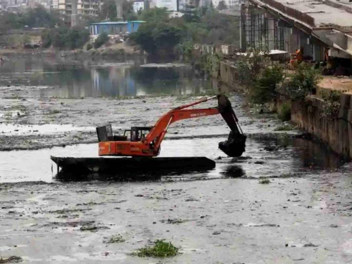 Sludge removal work gains momentum; Municipal Corporation has completed 82.31 percent of the work so far | गाळ उपशाच्या कामाला आला वेग; महापालिकेकडून आतापर्यंत ८२.३१ टक्के काम पूर्ण Sludge removal work gains momentum; Municipal Corporation has completed 82.31 percent of the work so far | गाळ उपशाच्या कामाला आला वेग; महापालिकेकडून आतापर्यंत ८२.३१ टक्के काम पूर्ण
