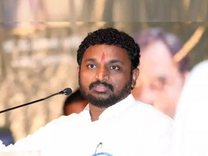 amol mitkari comment on shinde-fadnavis govt amid winter session | अन्यथा हे अधिवेशन पिकनिक अधिवेशन ठरेल - अमोल मिटकरी amol mitkari comment on shinde-fadnavis govt amid winter session | अन्यथा हे अधिवेशन पिकनिक अधिवेशन ठरेल - अमोल मिटकरी