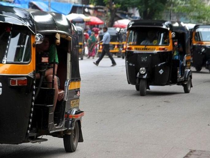 Mizoram Aizawl auto driver Businessman forgot lakhs of rupees in rickshaw, honest rickshaw driver returned You will be surprised to know the amount | याला म्हणतात प्रामाणिकपणा...! व्यापाऱ्याचे रिक्षात लाखो रुपये विसरले, रिक्षाचालकानं सर्व परत नेऊन दिले; रक्कम जाणून थक्क व्हाल! Mizoram Aizawl auto driver Businessman forgot lakhs of rupees in rickshaw, honest rickshaw driver returned You will be surprised to know the amount | याला म्हणतात प्रामाणिकपणा...! व्यापाऱ्याचे रिक्षात लाखो रुपये विसरले, रिक्षाचालकानं सर्व परत नेऊन दिले; रक्कम जाणून थक्क व्हाल!