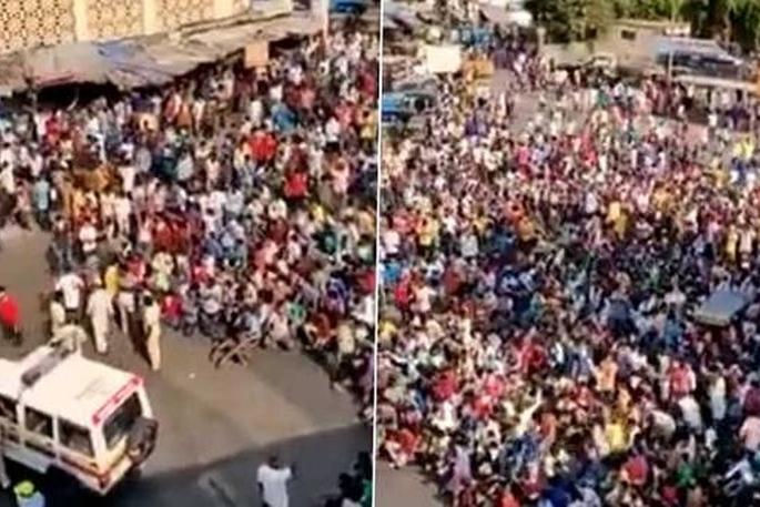 Due to the clashes, political tensions started in mumbai | झुंडीमुळे राजकीय धुळवडीला सुरुवात Due to the clashes, political tensions started in mumbai | झुंडीमुळे राजकीय धुळवडीला सुरुवात