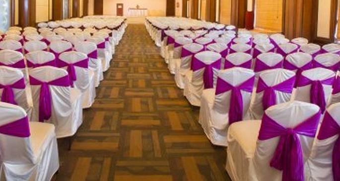 Will fine 200 per person if found more than 50 in marriage ceremony | सावधान... ५०पेक्षा जास्त वऱ्हाडी बाेलावले तर प्रत्येकी दाेनशे रुपये दंड Will fine 200 per person if found more than 50 in marriage ceremony | सावधान... ५०पेक्षा जास्त वऱ्हाडी बाेलावले तर प्रत्येकी दाेनशे रुपये दंड