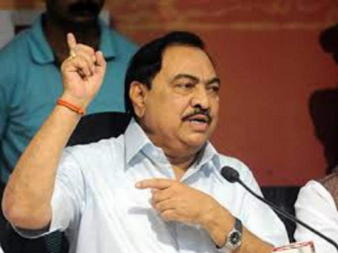 MLA Eknath Khadse participated in the agitation of the milk union and staged a sit-in at the police station | दूध संघाचे वातावरण तापले, खडसेंनी मांडला पोलीस ठाण्यात ठिय्या MLA Eknath Khadse participated in the agitation of the milk union and staged a sit-in at the police station | दूध संघाचे वातावरण तापले, खडसेंनी मांडला पोलीस ठाण्यात ठिय्या