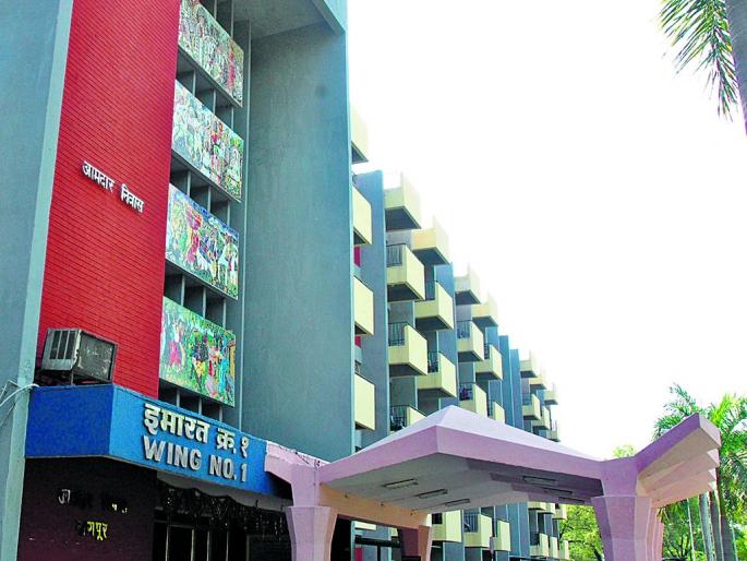 Security of women MLA in danger in MLA hostel | आमदार निवासात महिला आमदारांची सुरक्षा धोक्यात Security of women MLA in danger in MLA hostel | आमदार निवासात महिला आमदारांची सुरक्षा धोक्यात