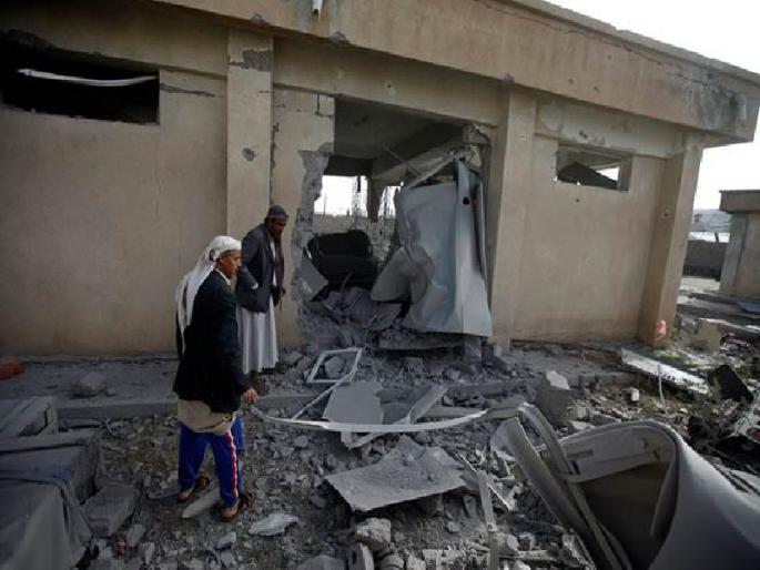 50 foreigner rebels killed in Saudi air raids | सौदीच्या हवाई हल्ल्यात ५० हुथी बंडखोर ठार 50 foreigner rebels killed in Saudi air raids | सौदीच्या हवाई हल्ल्यात ५० हुथी बंडखोर ठार