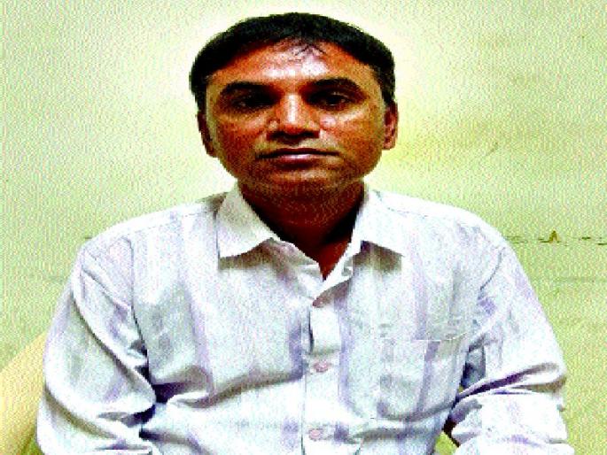 There is no question of family of Manisha, brother Manoj Nichte | मनीषाच्या कुटुंबीयांची विचारपूसही नाही, भाऊ मनोज निचिते यांची खंत There is no question of family of Manisha, brother Manoj Nichte | मनीषाच्या कुटुंबीयांची विचारपूसही नाही, भाऊ मनोज निचिते यांची खंत