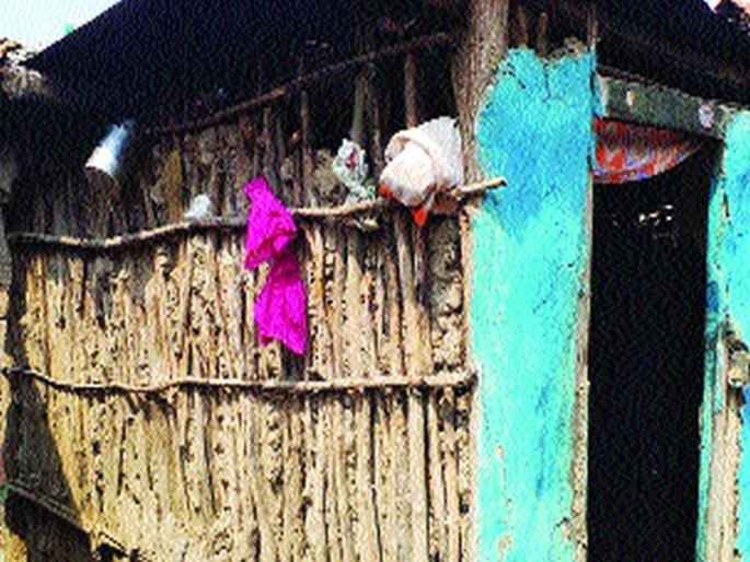 After 21 years of virginity, the government, the Commission and the University are satisfied only on the survey | कुमारीमाता २१ वर्षांनंतरही वाऱ्यावरच, शासन, आयोग, विद्यापीठही सर्वेक्षणावरच समाधानी After 21 years of virginity, the government, the Commission and the University are satisfied only on the survey | कुमारीमाता २१ वर्षांनंतरही वाऱ्यावरच, शासन, आयोग, विद्यापीठही सर्वेक्षणावरच समाधानी