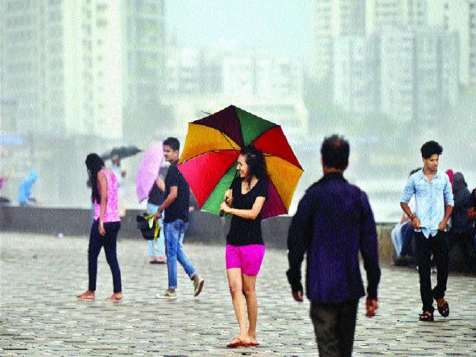 Mumbaikars in monsoon mood | मुंबईकरांचा मान्सून मूड, समुद्रकिनारी केली गर्दी Mumbaikars in monsoon mood | मुंबईकरांचा मान्सून मूड, समुद्रकिनारी केली गर्दी