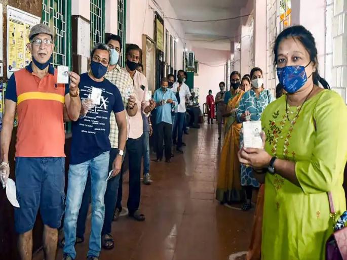 Goa has 78.94 per cent turnout; The possibility of a shocking outcome in the case of the established | गोव्यात ७८.९४ टक्के मतदान; प्रस्थापितांच्या बाबतीत धक्कादायक निकालाची शक्यता Goa has 78.94 per cent turnout; The possibility of a shocking outcome in the case of the established | गोव्यात ७८.९४ टक्के मतदान; प्रस्थापितांच्या बाबतीत धक्कादायक निकालाची शक्यता