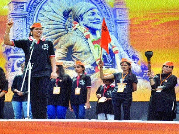 Honey of pain of Ranaragini | रणरागिणींच्या वेदनेचा हुंकार Honey of pain of Ranaragini | रणरागिणींच्या वेदनेचा हुंकार