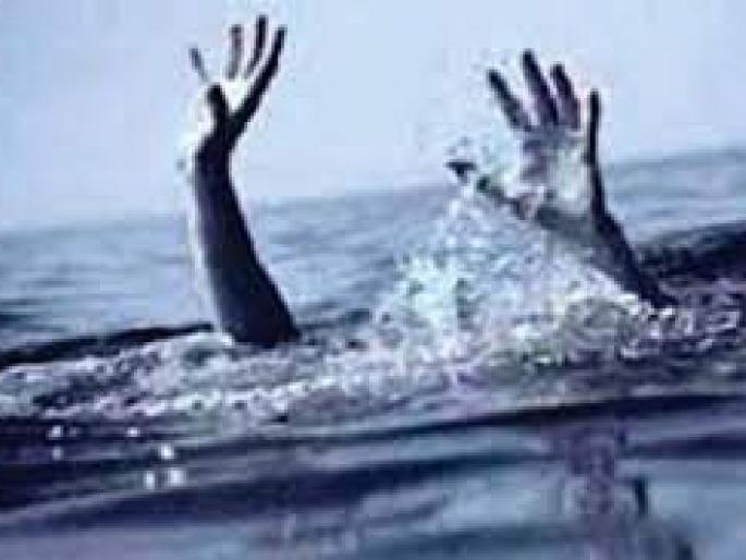 Going for a swim in the Wainganga river was fatal | वैनगंगा नदीत पोहायला जाणे जीवावर बेतले, विद्यार्थी प्रवाहात वाहून गेला Going for a swim in the Wainganga river was fatal | वैनगंगा नदीत पोहायला जाणे जीवावर बेतले, विद्यार्थी प्रवाहात वाहून गेला