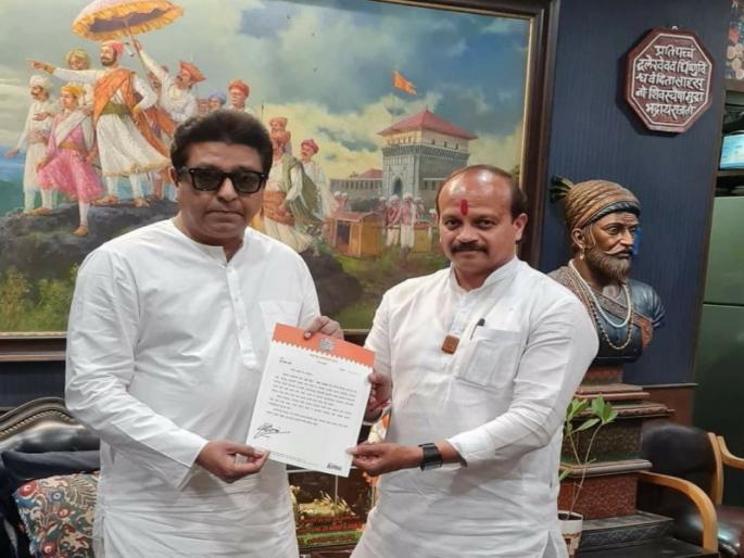 Change of guards in MNS pune unit. Vasant More appointed as pune city president | मनसेत खांदेपालट; पुणे शहराध्यक्षपदाची माळ वसंत मोरे यांच्या गळ्यात Change of guards in MNS pune unit. Vasant More appointed as pune city president | मनसेत खांदेपालट; पुणे शहराध्यक्षपदाची माळ वसंत मोरे यांच्या गळ्यात