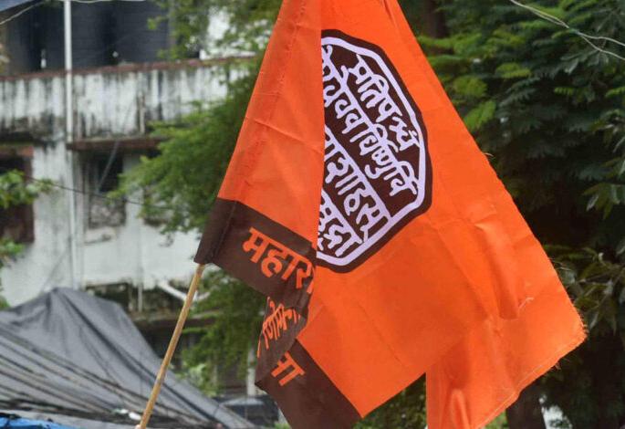 Delete river crossings, otherwise agitation | ओढ्यातील अतिक्रमणे हटवा,अन्यथा आंदोलन