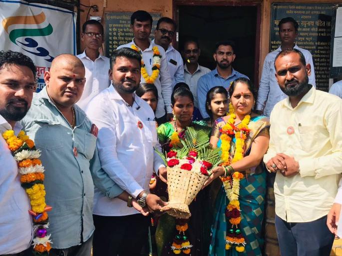 MNS has single-handedly won power over Shirole Gram Panchayat in Bhiwandi taluka  | भिवंडी तालुक्यातील शिरोळे ग्रामपंचायतीवर मनसेची एकहाती सत्ता MNS has single-handedly won power over Shirole Gram Panchayat in Bhiwandi taluka  | भिवंडी तालुक्यातील शिरोळे ग्रामपंचायतीवर मनसेची एकहाती सत्ता